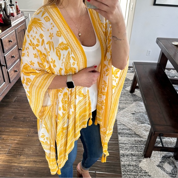 Vince Camuto Floral Topper Kimono Coverup Yellow White - Picture 5 of 12